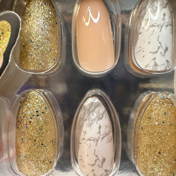 Ardell Nail Addict Premium Press-On Nails - Leopard & Gold Marble Designs - Picture 7 of 8